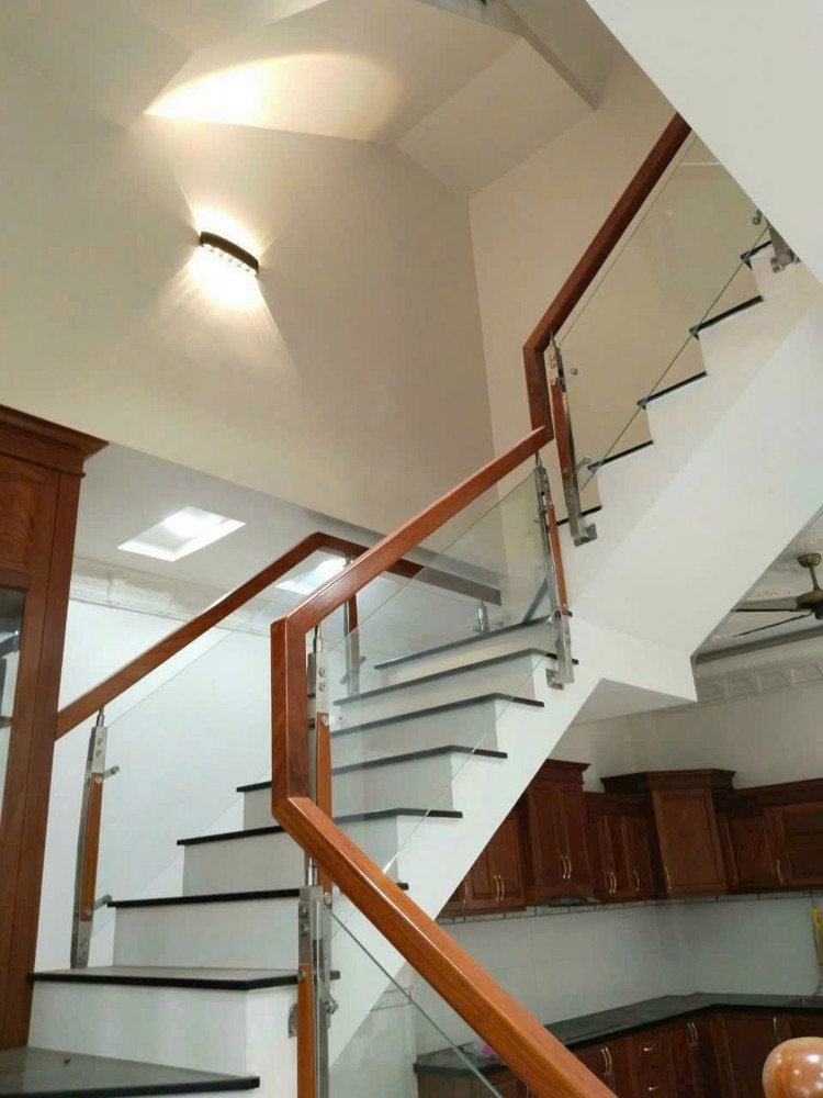 Nhà Đẹp Kdc Hiệp Thành City, Q12 1 Trệt 3 Lầu – Đường 10M Có Vỉa Hè – Giá Chỉ 9.45 Tỷ Tl!