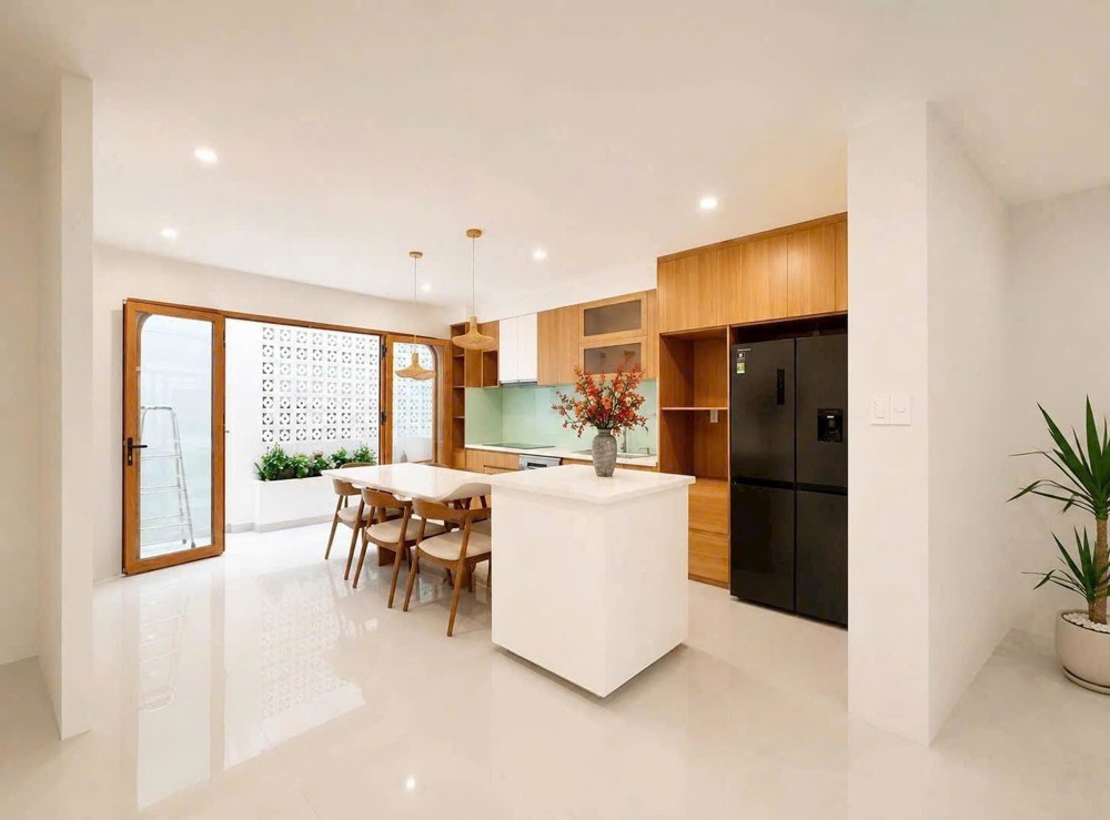 Mặt 2 Tiền Huỳnh Thị Đồng, Vừa Ở Vừa Kinh Doanh, Nhà Nội Thất Cao Cấp