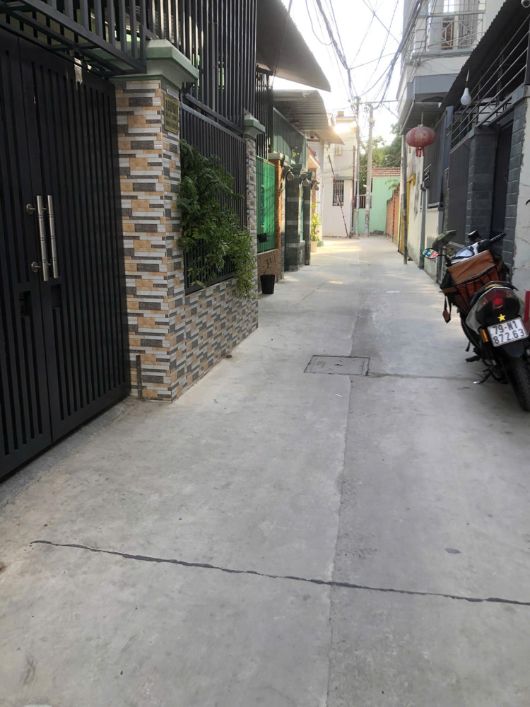 Bán Nhà Hẻm Nguyễn Khuyến Nha Trang, Căn Nhà Gồm 7 Phòng Trọ Đang Cho Thuê