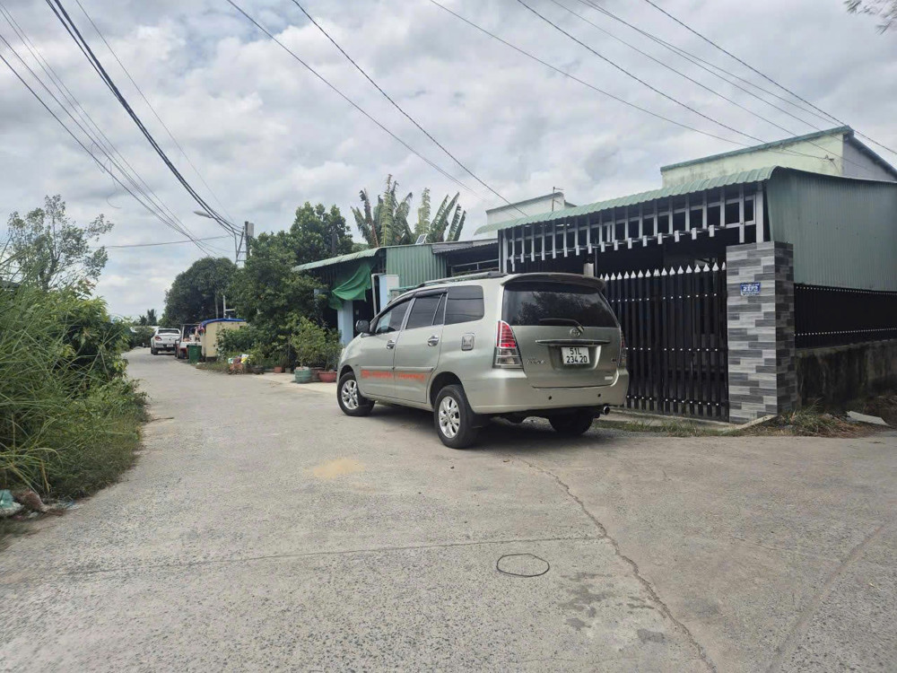 Chính Chủ Bán Nhà Xã Trung Lập Hạ - Huyện Củ Chi - Tphcm – 140M² – 131M² Thổ Cư – Sân Ô Tô Rộng
