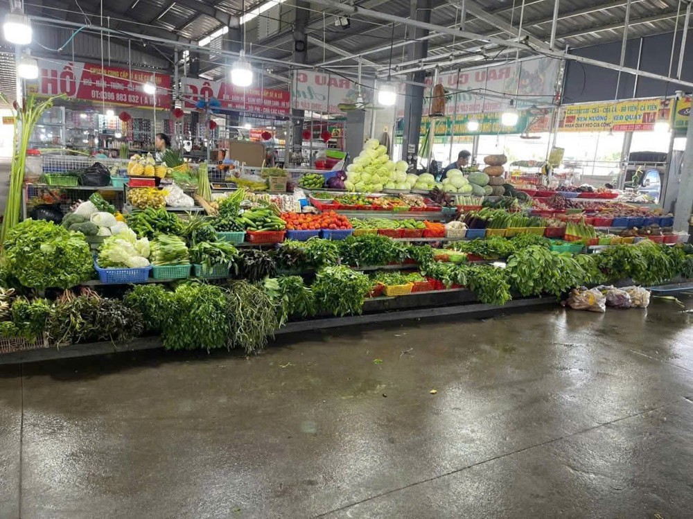 Cần Sang Nhượng Nhanh Sạp Rau Chợ Bà Tri, Đ. Tân Hiệp 17, P. Tân Hiệp, Tp. Tân Uyên, Bình Dương