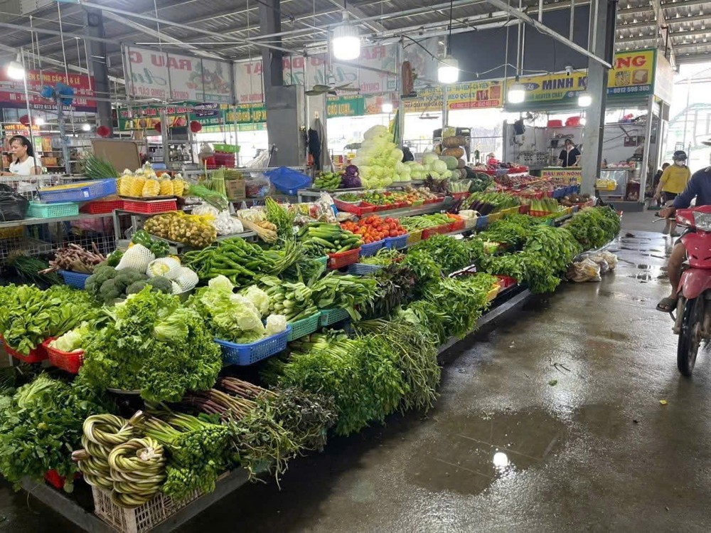 Cần Sang Nhượng Nhanh Sạp Rau Chợ Bà Tri, Đ. Tân Hiệp 17, P. Tân Hiệp, Tp. Tân Uyên, Bình Dương