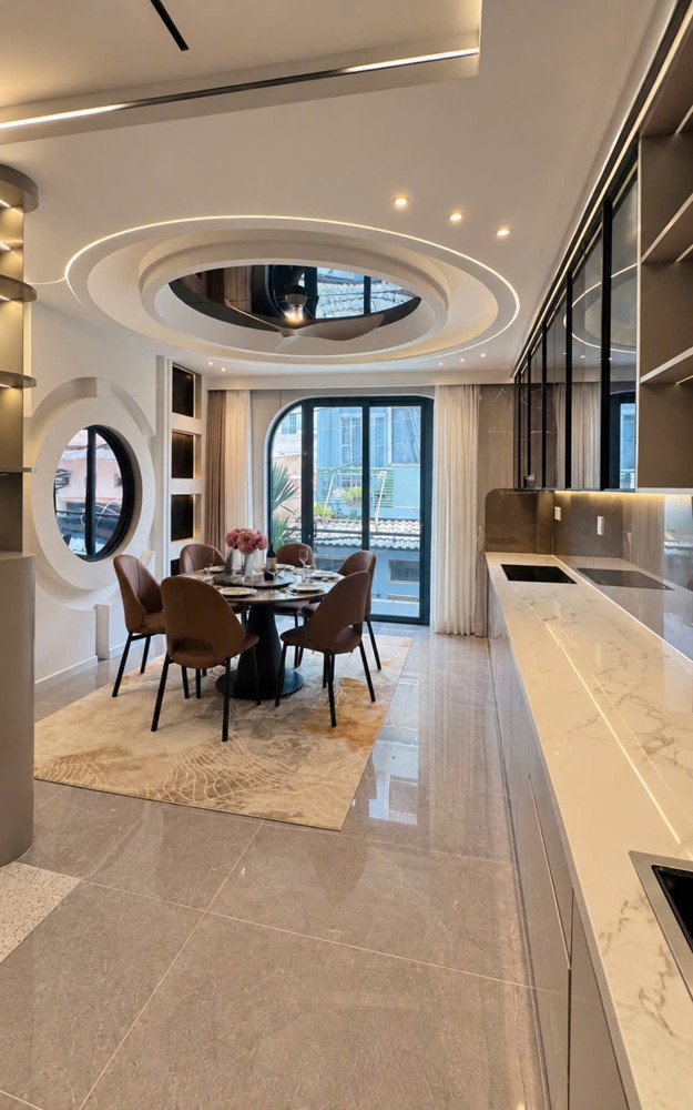 Ngay Trục Phan Huy Ích - Gala Xe Hơi - 5 Tầng Hiện Đại Mới Đẹp