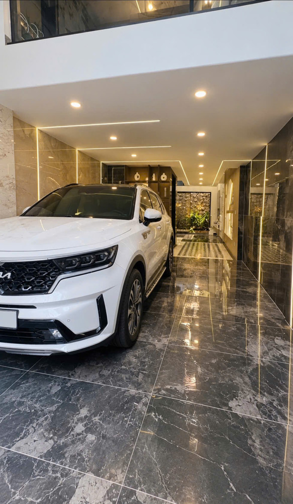 Nhà Mới Cao Cấp - Thang Máy Xịn - Nội Thất Đầy Đủ - Gara Xe Hơi - 64M² - 5 Tầng