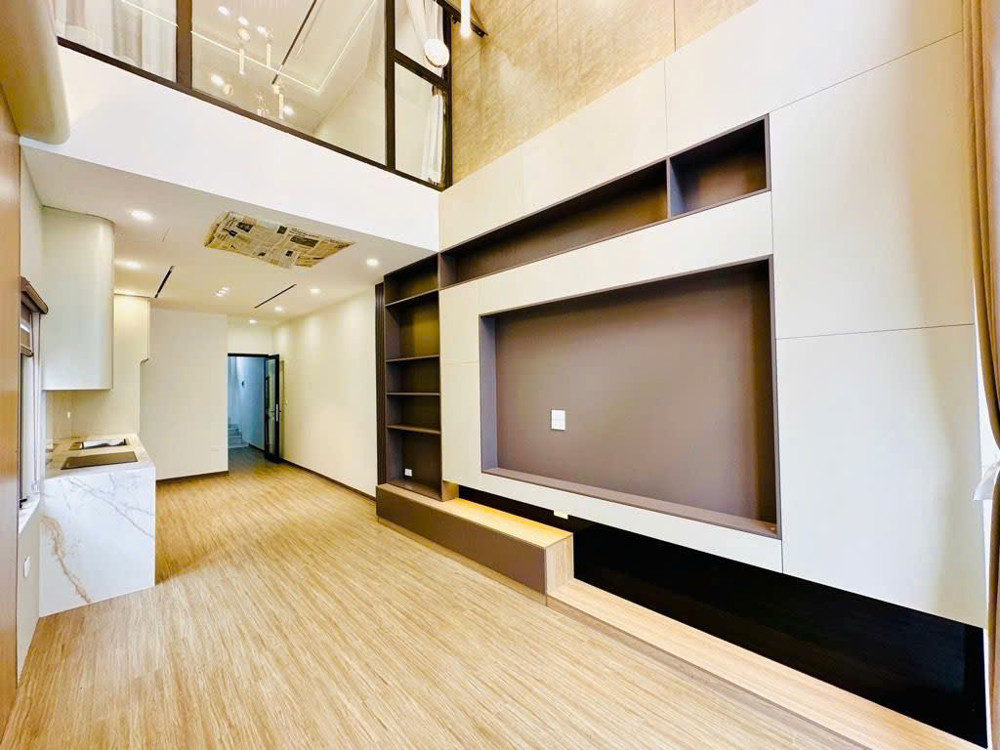 15,X Tỏi Mà Có Căn Nhà Này Ở Tư Đình Thì Anh Em Có Xuống Tiền Không? 45M² – 7 Tầng – Gara