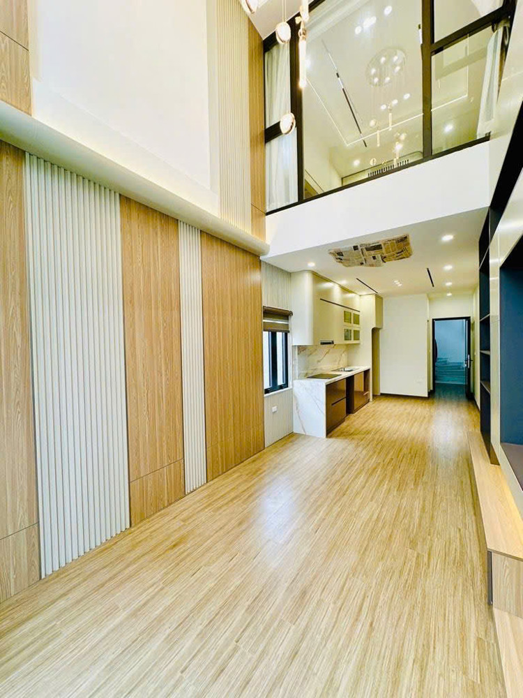 15,X Tỏi Mà Có Căn Nhà Này Ở Tư Đình Thì Anh Em Có Xuống Tiền Không? 45M² – 7 Tầng – Gara