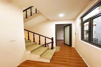 Bán nhà 4 tầng, 2 mặt thoáng, trong ngõ Hoàng Văn Thái - Giá 8.5 tỷ