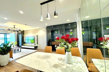 Bán Gấp Căn Hộ Cao Cấp 3PN Quận Cầu Giấy - Full Tiện Ích, Ở Ngay