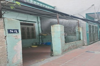 Bán Nhà Cầu Giấy - 62m2 - 6 Tỷ - Nhà 1 Tầng - Vị Trí Đắc Địa
