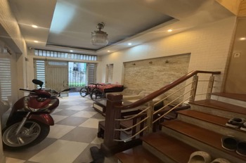 Bán nhà 4 tầng, 2 mặt thoáng, gần Giáo xứ Phùng Khoang - Vị trí đẹp, tiện ích đầy đủ