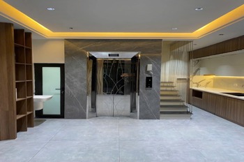 Ngô Thì Sỹ - Hà Đông: 5 Tầng, Thang Máy, Nội Thất Luxury, Ô Tô Đỗ Cửa
