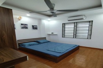 Nhà đẹp 40m², 5 tầng, thang máy, full nội thất, trung tâm Hai Bà Trưng