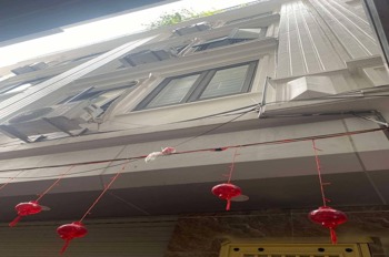 Bán Nhà Định Công Thượng - 5 Phòng Ngủ, Tiện Ích Vui Vẻ, Giá 8.6 Tỷ