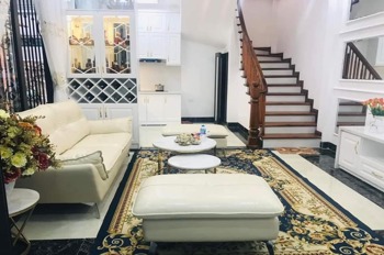 Nhà Đẹp 5 Tầng, Vĩnh Phúc - Ba Đình: Giá 7.95 Tỷ, Thang Máy, 3 Phòng Ngủ