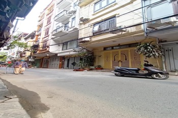Bán nhà Phùng Chí Kiên - Vị trí đẹp, 6 tầng, thang máy, giá 15.5 tỷ