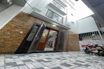Bán nhà Cổ Nhuế góc đẹp, 5 tầng, mặt tiền 6m - Giá 6 tỷ