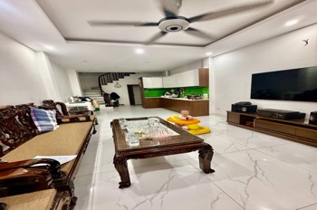 Bán nhà Cổ Nhuế 5 tầng, 35m2, giá 6.75 tỷ - Vị trí đẹp, tiện ích đầy đủ