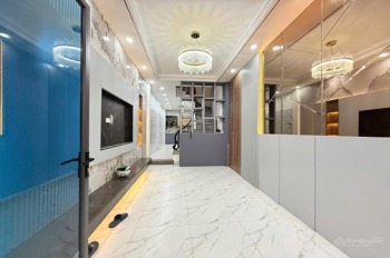 Bán nhà Nguyễn Trãi - Gần Royal City - 32m2 - Giá 6.8 tỷ - Ô tô đỗ cổng