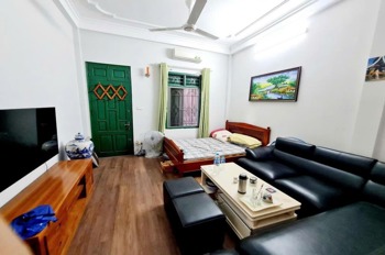 Bán nhà lô góc 32m², 5 tầng, 7.95 tỷ - Hai Bà Trưng, gần BV Thanh Nhàn
