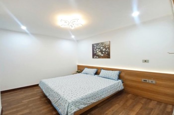 Bán Căn Hộ 82m2 Chính Chủ Cầu Giấy, Hà Nội - Giá 6 Tỷ