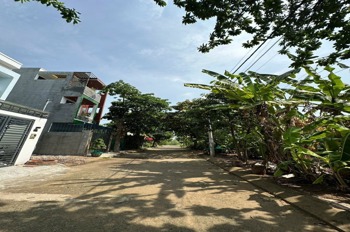 Bán đất Quận 9 - Phường Long Phước - 82.7m2 - Giá 3 tỷ (Thương lượng)