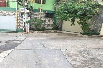 Bán nhà 4 tầng, Đào Duy Anh, P9: 240m2, 11.3 tỷ - Vị trí đẹp, tiện di chuyển