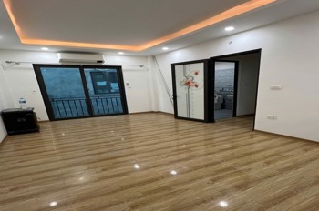 Bán Gấp Nhà Đẹp Nam Từ Liêm - 40m2, 5 Tầng, Giá 5 Tỷ - Vị Trí Đắc Địa