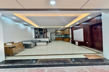 Nhà đẹp 5 tầng, lô góc 2 mặt thoáng, nội thất đầy đủ - Phú Diễn, Bắc Từ Liêm