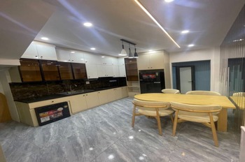Nhà đẹp Long Biên | 4 Tầng, Mặt Tiền Rộng, Vị Trí Kim Cương