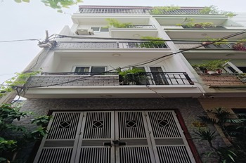 Nhà Ngô Quyền, Hà Đông - 45m2, 3 Tầng, Ô Tô Đỗ Cận, Giá 8.3 tỷ