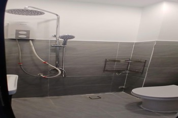 Bán nhà 3 tầng, 7 phòng ngủ, sát Quận 1 - 7.2 tỷ