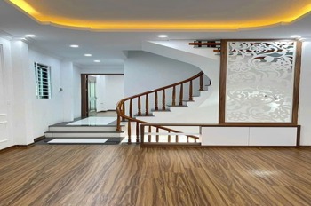 Bán Căn 5 Tầng, 36.3m² - Mặt Tiền 3.5m - Ngõ Rộng - Giá 5 Tỷ