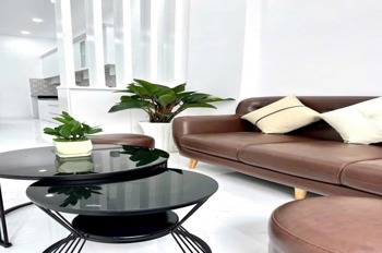 Nhà Đẹp Như Mới 2PN, Sát Mặt Tiền Âu Cơ, Giá 4.98 Tỷ