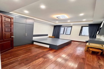 Nhà Phố Quan Nhân - Cầu Giấy: Vị Trí Đẹp, Gần Phố, 7 Tầng, Giá Tốt