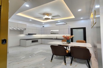 Bán nhà Thái Hà, Phân Lô, Ô Tô Đỗ Cửa, Thang Máy, 40m2, 5 Tầng, Sổ Đỏ
