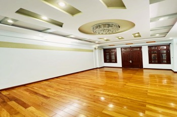 Bán nhà phân lô Nghĩa Đô - Hoàng Quốc Việt: 65m2, 5 tầng, 2 mặt ngõ ô tô, giá 24 tỷ