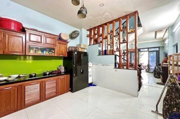 Nhà 5 Tỷ - 80m2 - Ngang 5.5m - Lạc Long Quân, Tân Bình