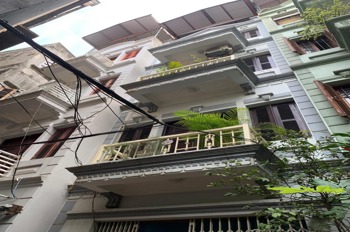 ✨ Bán nhà đẹp vị trí đắc địa Tây Hồ - 11.8 tỷ ✨