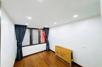 Nhà đẹp Cầu Giấy - Ngõ 79 - 4 tỷ sở hữu ngay - Sổ đỏ vuông vắn