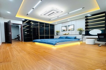 Nhà 5 Tầng, 40m Ra Phố, Ngõ 3G: Vị Trí Đắc Địa, Giá Tốt Nhất!