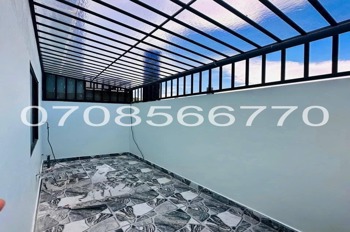 Nhà Giá Rẻ 2.7 Tỷ - 120m2, 3PN, Xe Hơi Trong Nhà - Định Đức Thiện