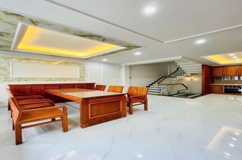 Nhà Đẹp Gò Vấp - 1 Trệt 3 Lầu - Gần Công Viên Làng Hoa - Giá 10 Tỷ