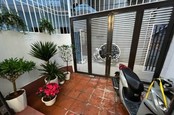 Bán nhà phố Khâm Thiên 62m2, 4 tầng, lô góc 3 mặt thoáng - Vị trí đắc địa, full nội thất