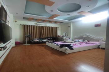 Cho Thuê Nhà Nguyên Căn Phố Quan Hoa, Cầu Giấy - 45m2, 5 Tầng, 5 Phòng Ngủ, Full Nội Thất