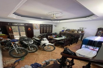 Bán nhà đẹp Giang Văn Minh - Vị trí đắc địa, giá tốt nhất Ba Đình