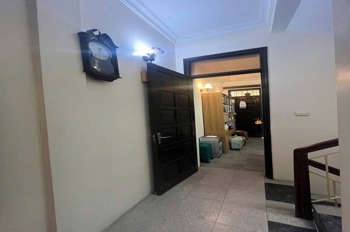 Bán nhà phố Ngọc Khánh, Ba Đình - 38m2, 4 tầng, ô tô đỗ cửa, 11.6 tỷ