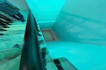 Bán Nhà HXH Quận 7 - 26m2 - 6 Phòng Ngủ - Giá 3.15 Tỷ