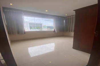 Bán Gấp Nhà 4 Tầng, Chợ Vải Phú Thọ Hòa - 12.9 Tỷ - Vị Trí Vàng Kinh Doanh
