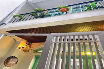 Bán nhà phân lô Hoàng Cầu 42m2, 4 tầng, Full Nội Thất, Giá 12.5 tỷ