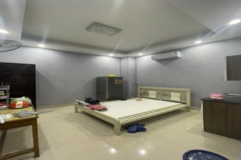 Bán CHDV 8 Phòng, 8 WC, Quận 3, 70m2, 5 Tầng, Giá 10.6 Tỷ